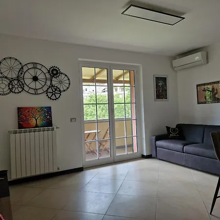 84 House * Finale Ligure