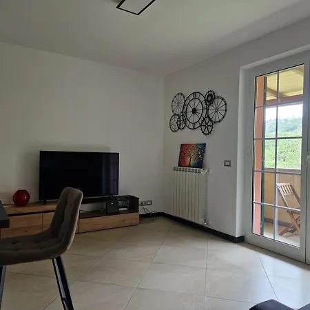 84 House Finale Ligure