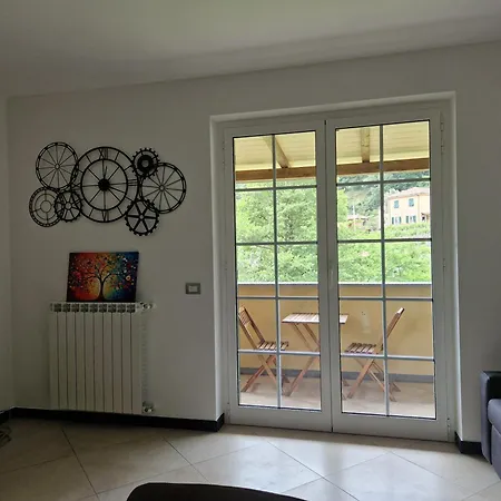 84 House Apartment