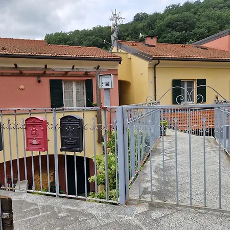 Apartment 84 House Finale Ligure