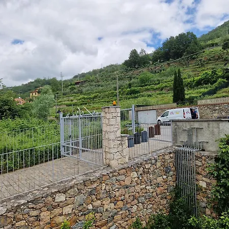 84 House * Finale Ligure